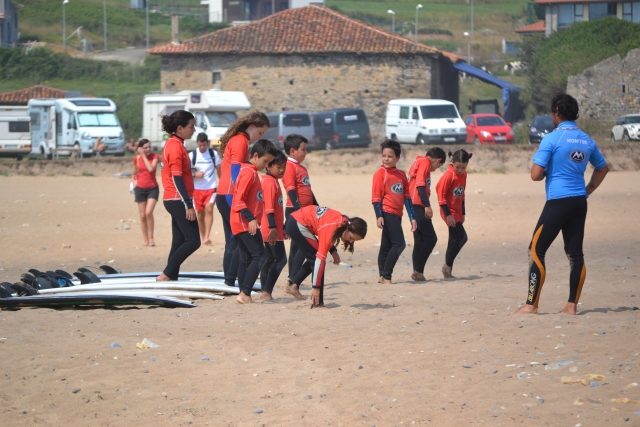 Clases teoricas en la playa 